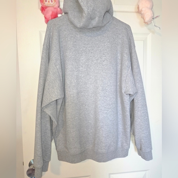 SKIMS Classic Hoodie – Light Heather Grey | Size Small | Never Worn | Cozy Fleec - Picture 4 of 6